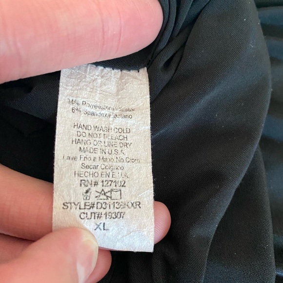 LBD From Fashion Nova - Picture 8 of 16